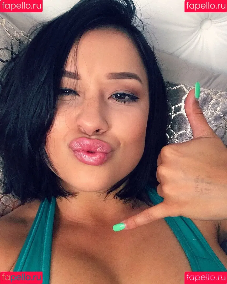 Lizzy Onlyfans Photo Gallery 