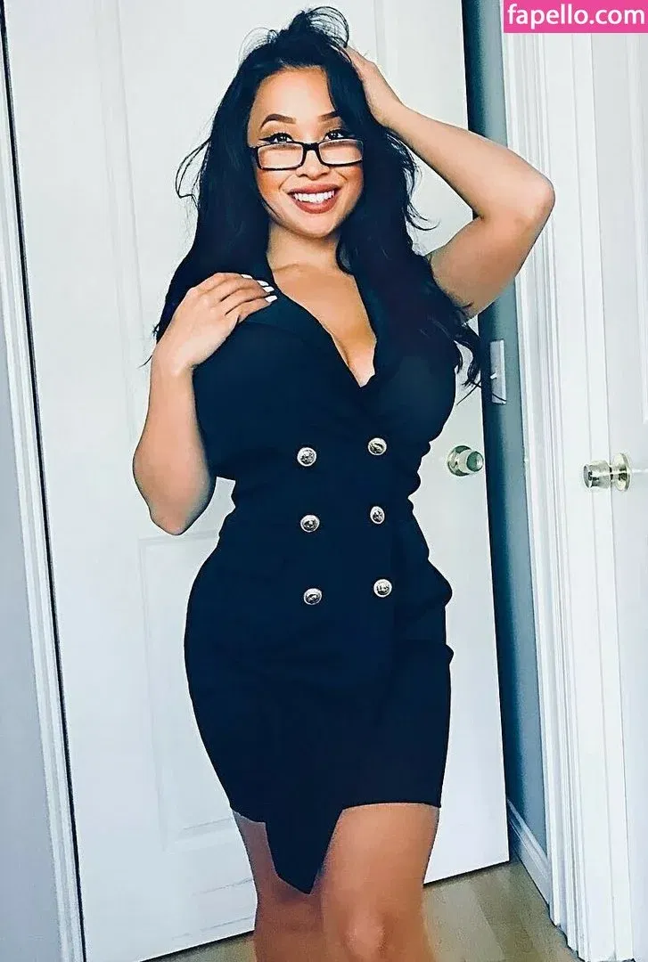 Lizzy Onlyfans Photo Gallery 