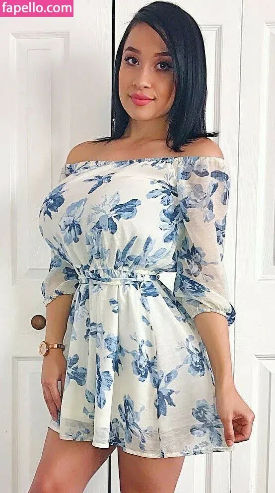 Lizzy Onlyfans Photo Gallery 