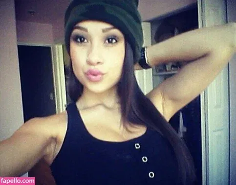 Lizzy Onlyfans Photo Gallery 