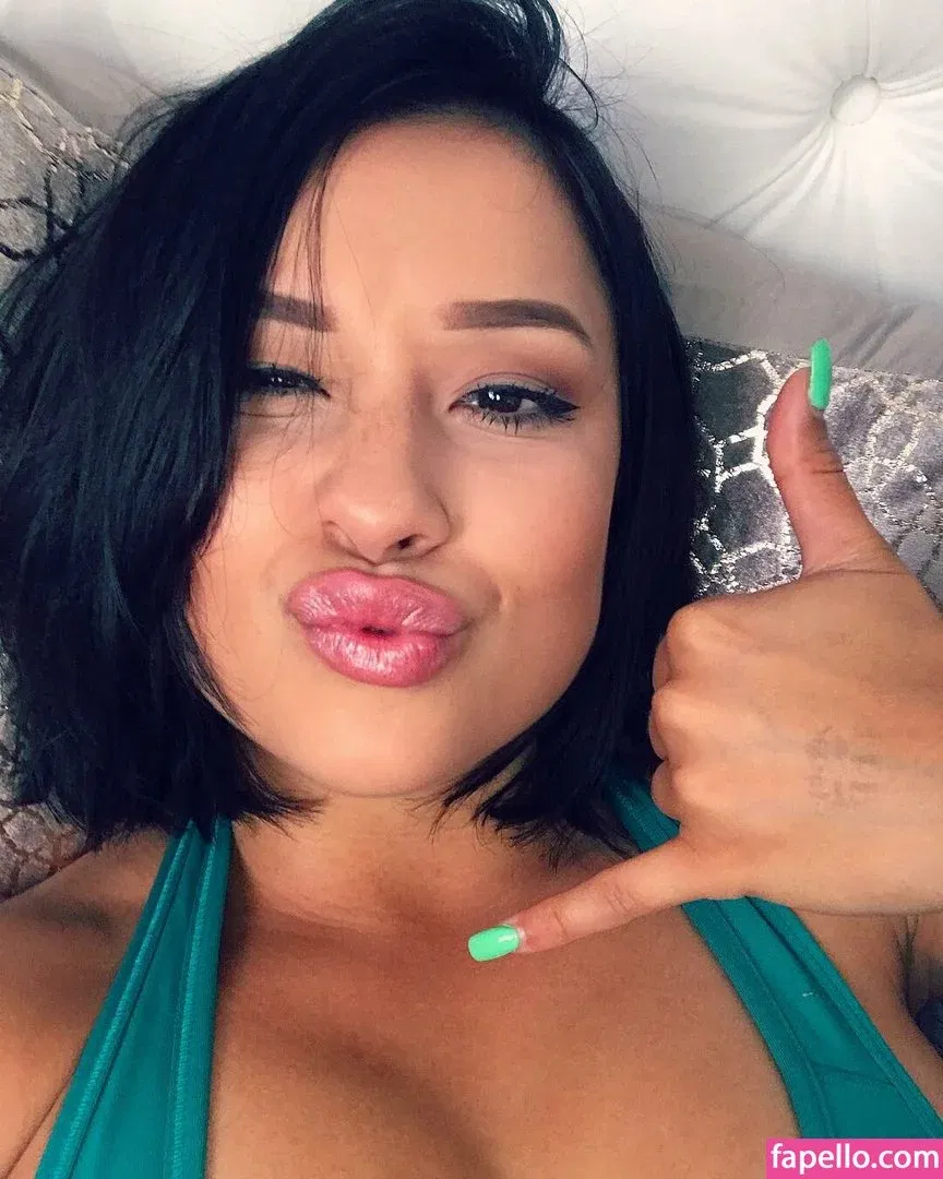 Lizzy Onlyfans Photo Gallery 