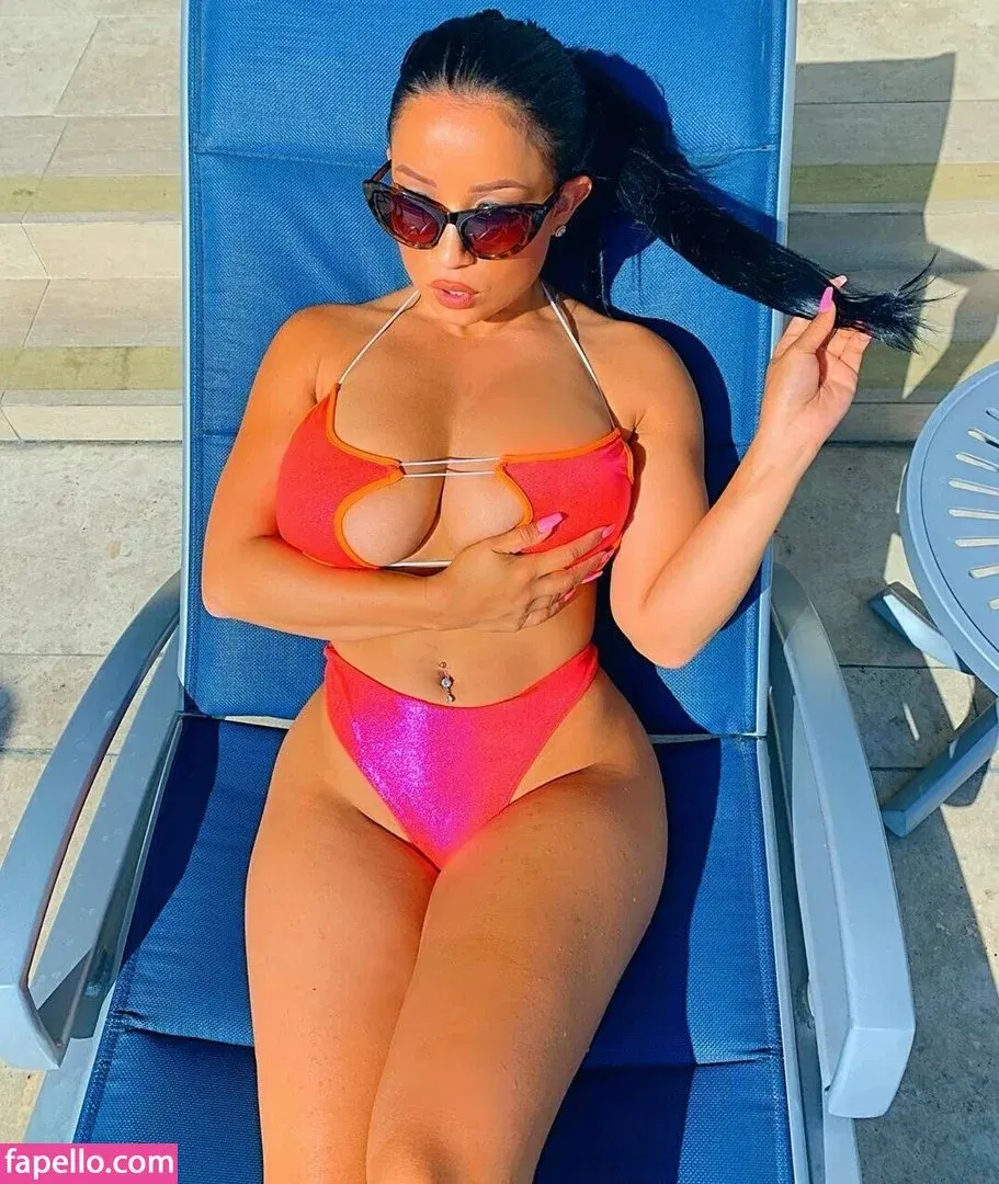 Lizzy Onlyfans Photo Gallery 