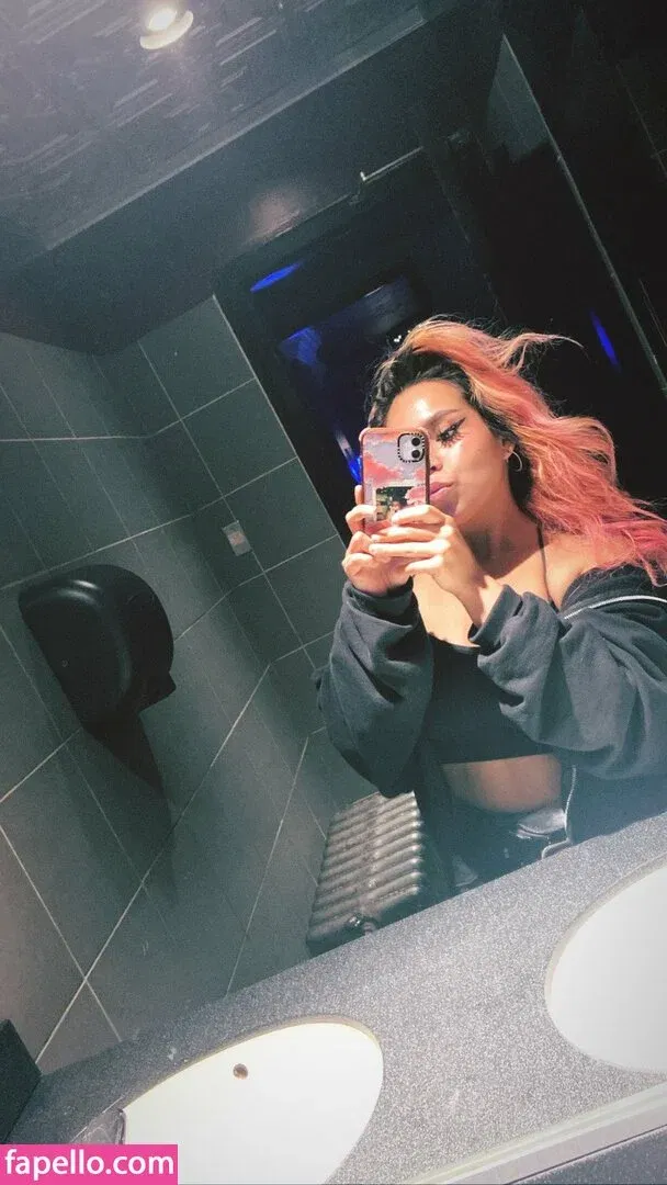 Lizzy Onlyfans Photo Gallery 