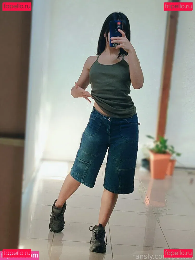 pettan Onlyfans Photo Gallery 