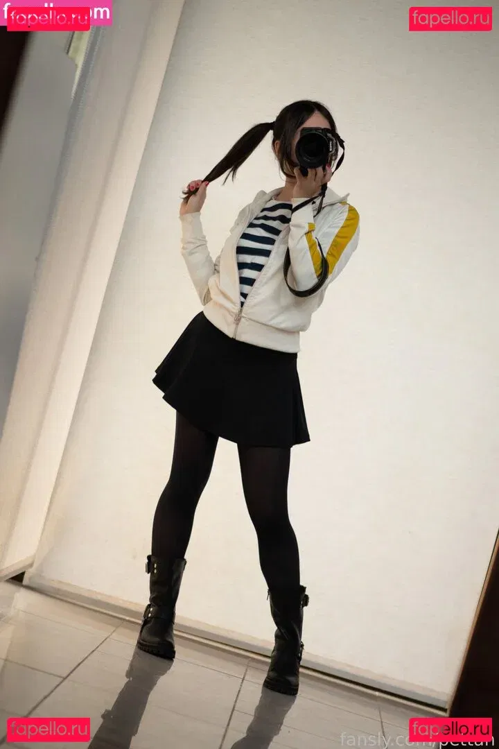 pettan Onlyfans Photo Gallery 