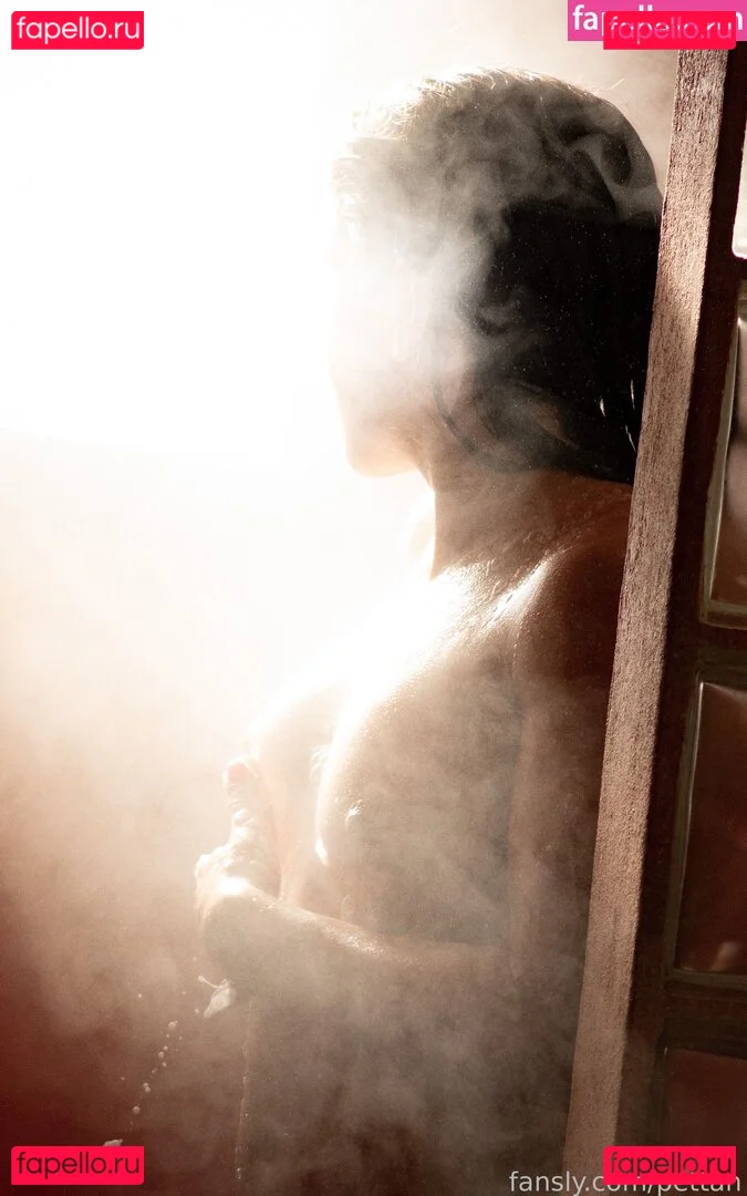 pettan Onlyfans Photo Gallery 