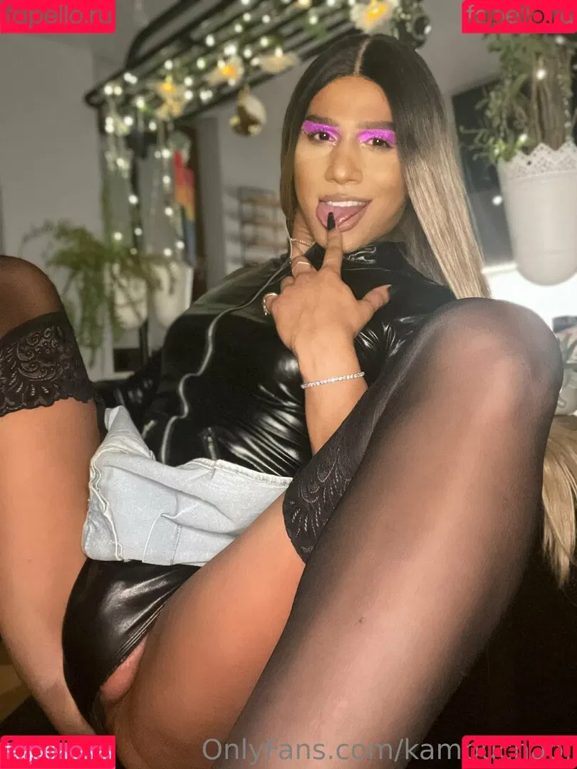 kambuchaof Onlyfans Photo Gallery 
