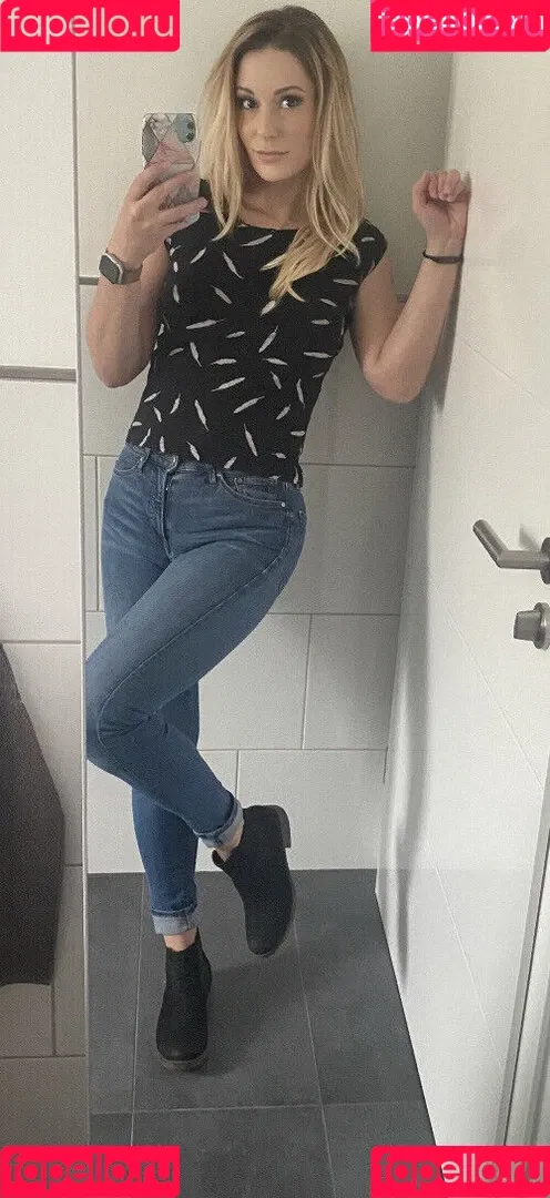 Lilly-loves-you Onlyfans Photo Gallery 