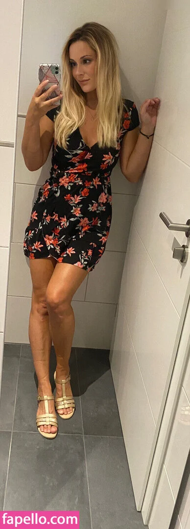 Lilly-loves-you Onlyfans Photo Gallery 