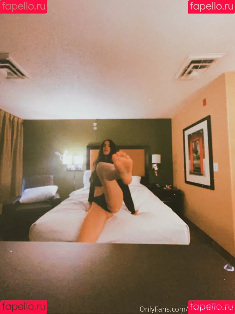 thedakotalyn Onlyfans Photo Gallery 