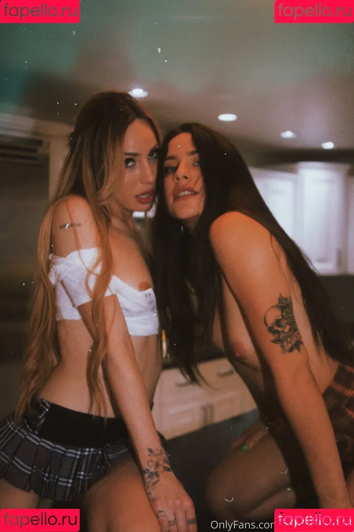 thedakotalyn Onlyfans Photo Gallery 