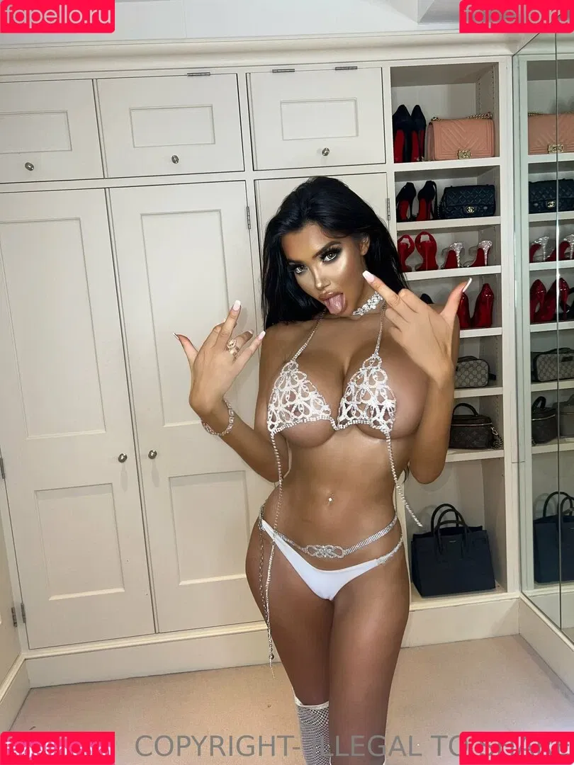 chloekhan Onlyfans Photo Gallery 