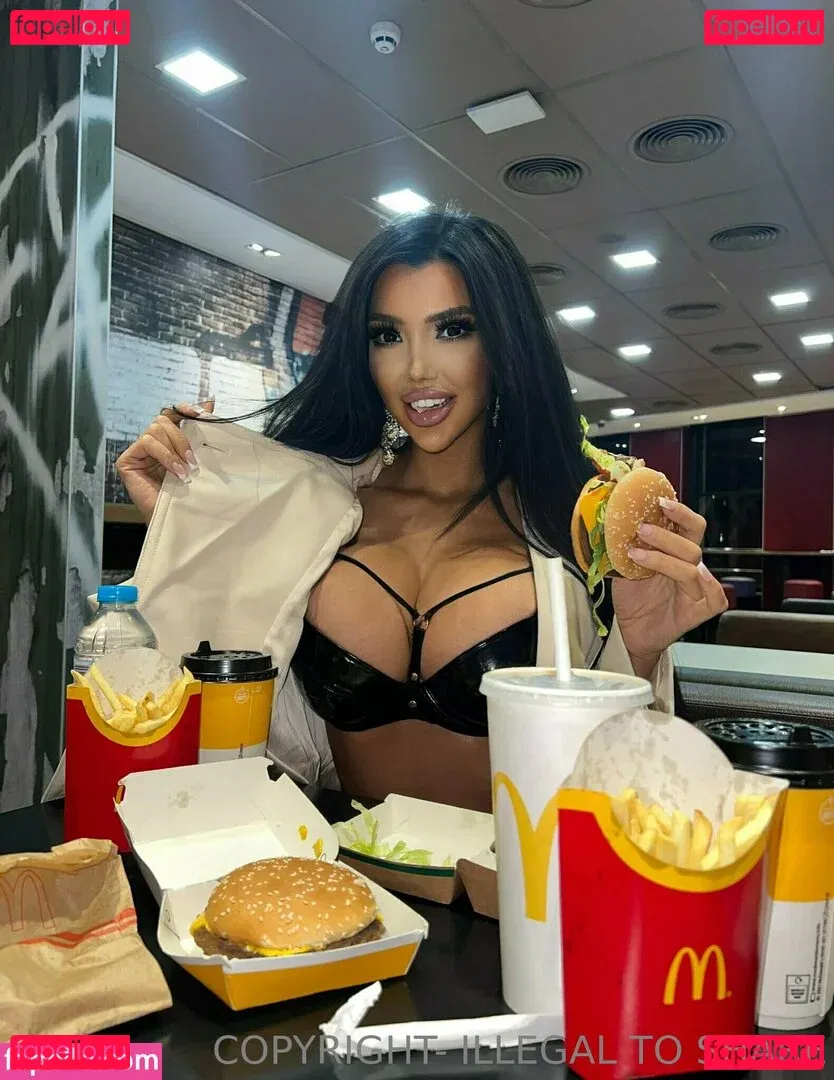 chloekhan Onlyfans Photo Gallery 