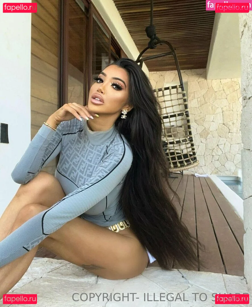 chloekhan Onlyfans Photo Gallery 