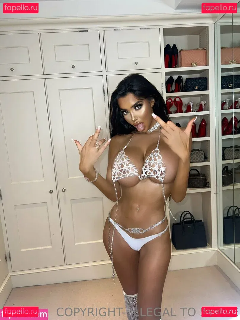 chloekhan Onlyfans Photo Gallery 