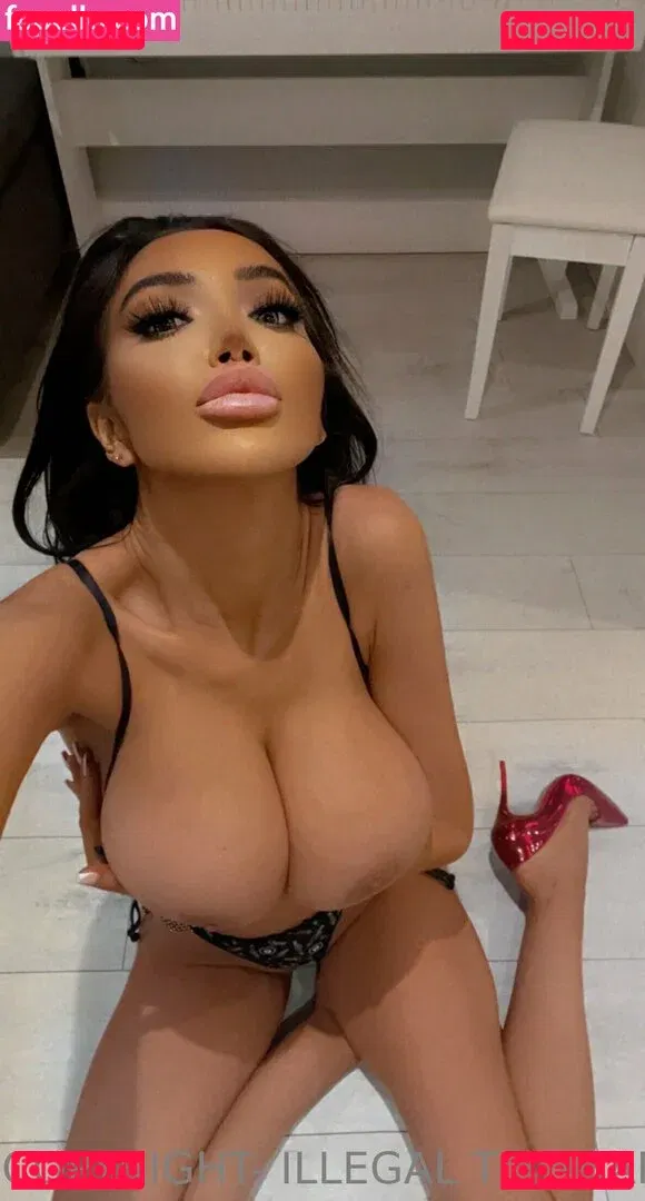 chloekhan Onlyfans Photo Gallery 