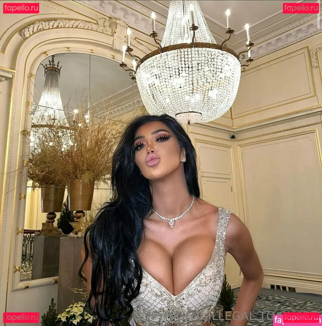 chloekhan Onlyfans Photo Gallery 