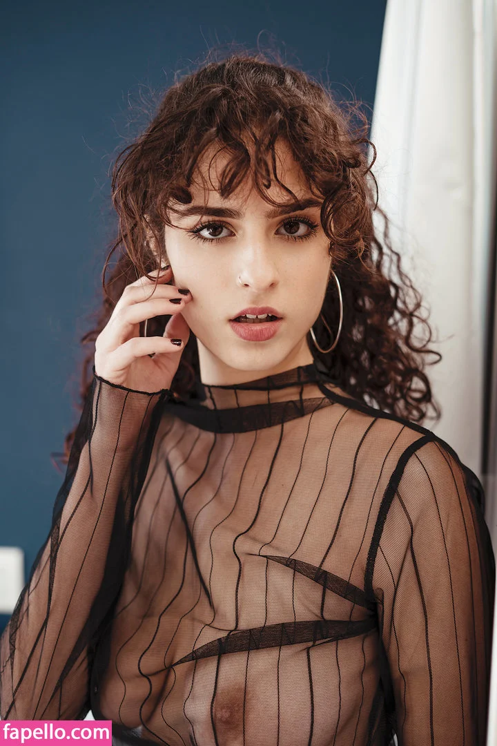 Musa Eterea Onlyfans Photo Gallery 