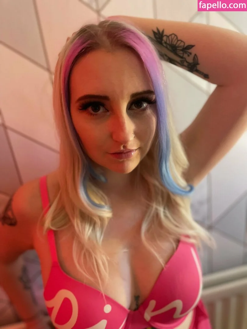 Reyflowers Onlyfans Photo Gallery 