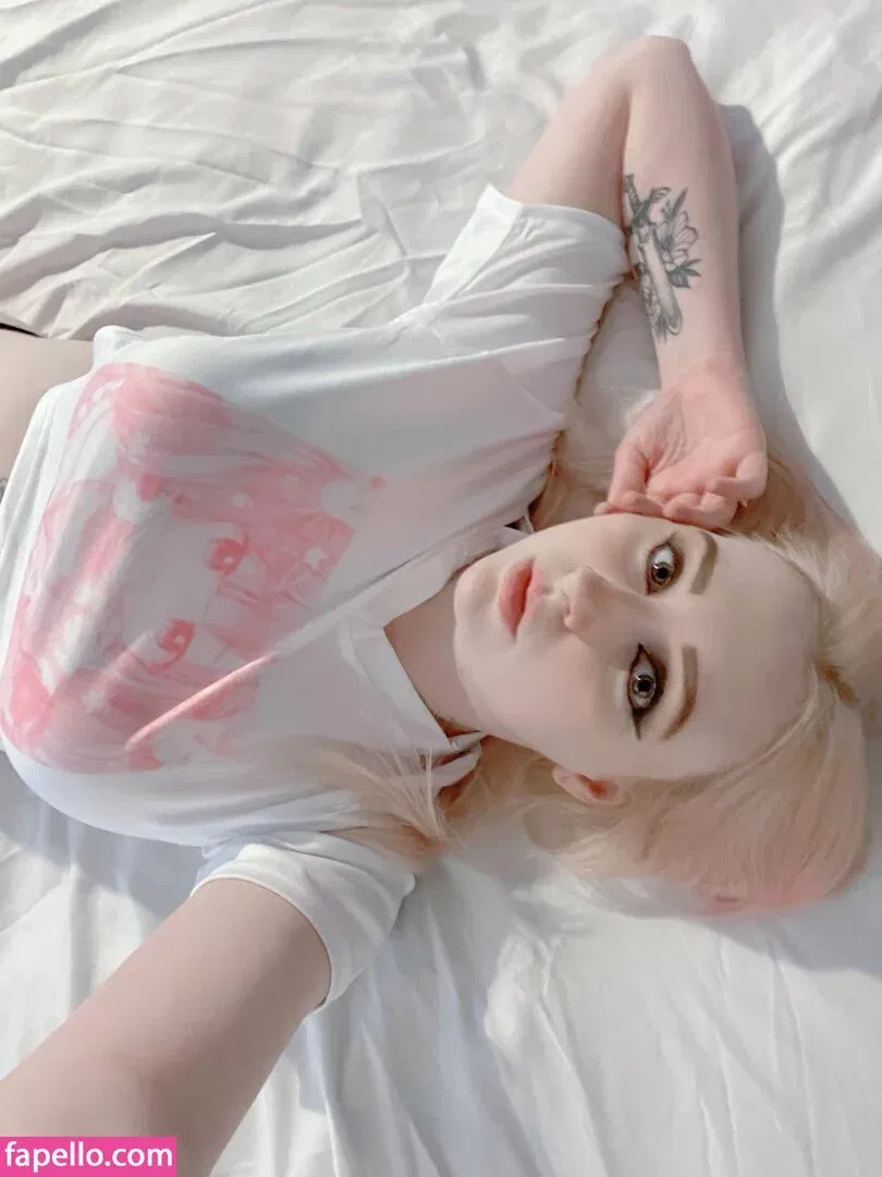 Reyflowers Onlyfans Photo Gallery 