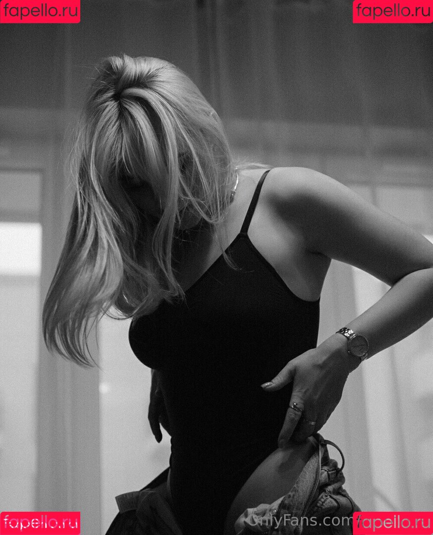 lilathrills Onlyfans Photo Gallery 