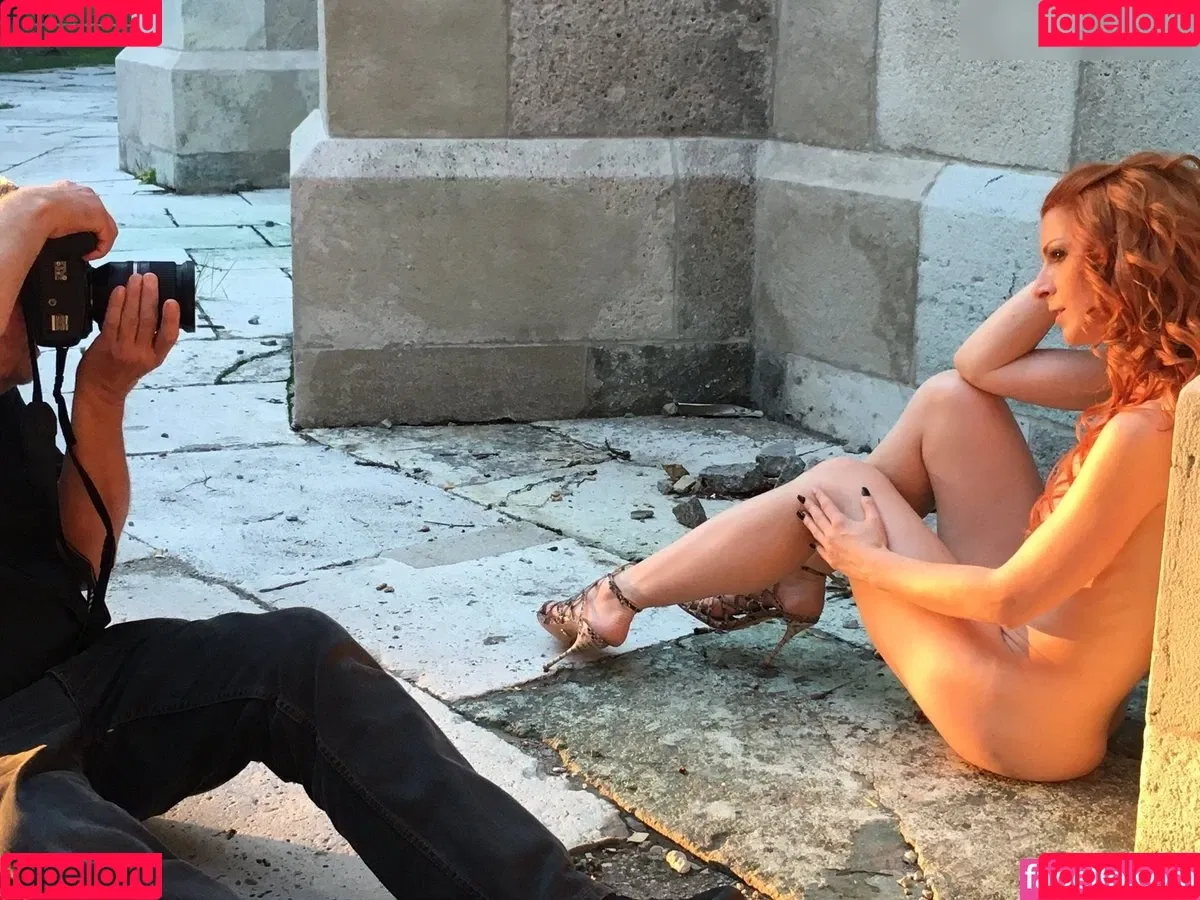 Vienna Love Onlyfans Photo Gallery 