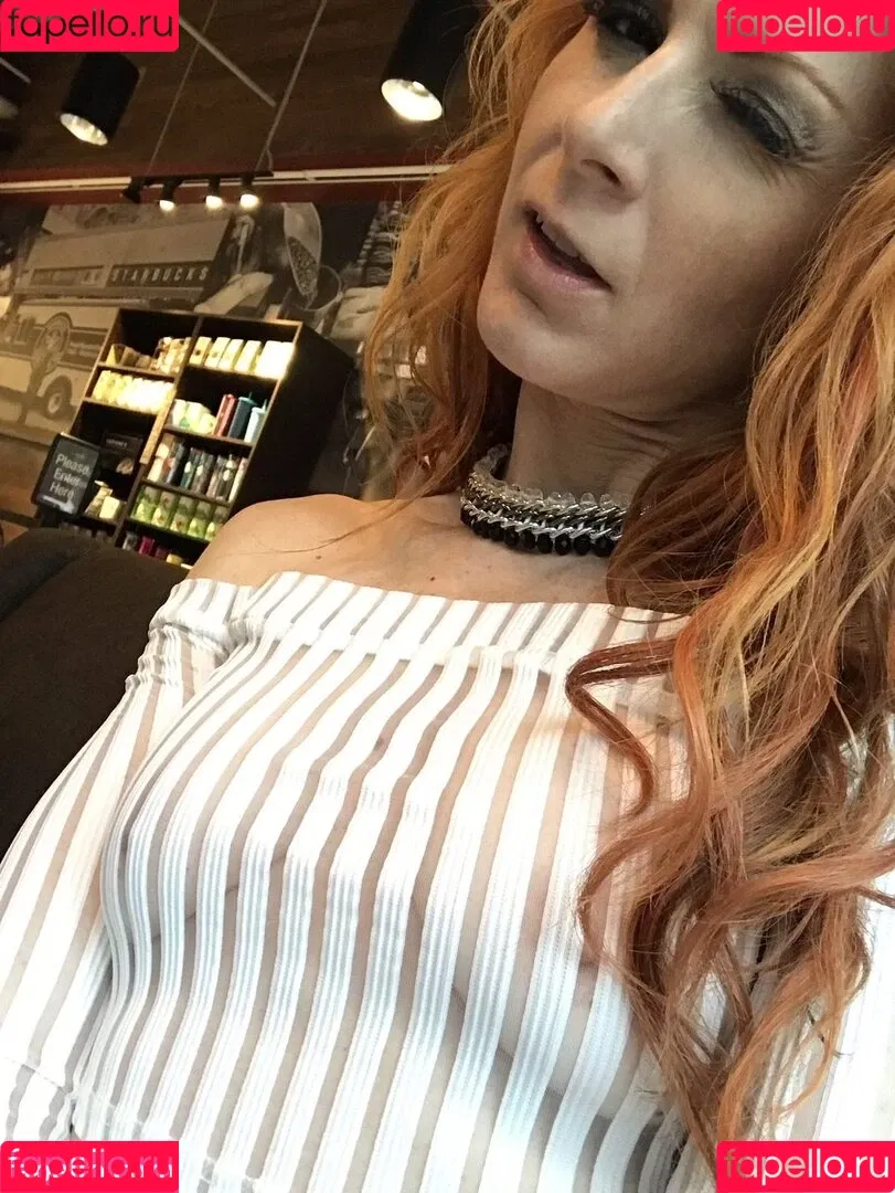 Vienna Love Onlyfans Photo Gallery 