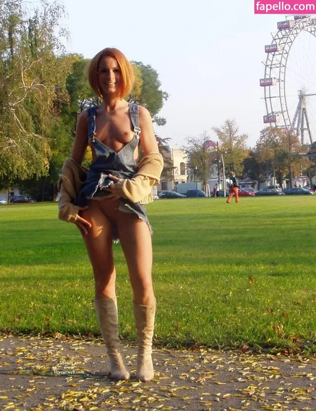 Vienna Love Onlyfans Photo Gallery 