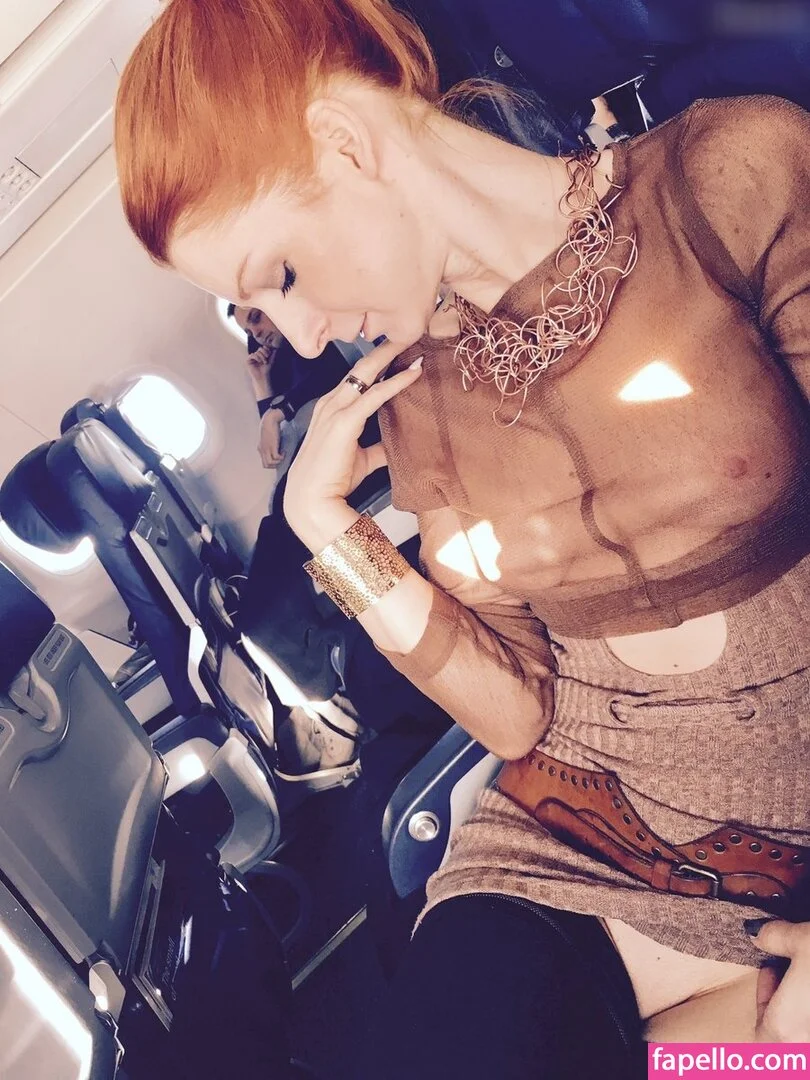 Vienna Love Onlyfans Photo Gallery 