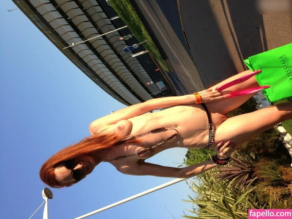 Vienna Love Onlyfans Photo Gallery 