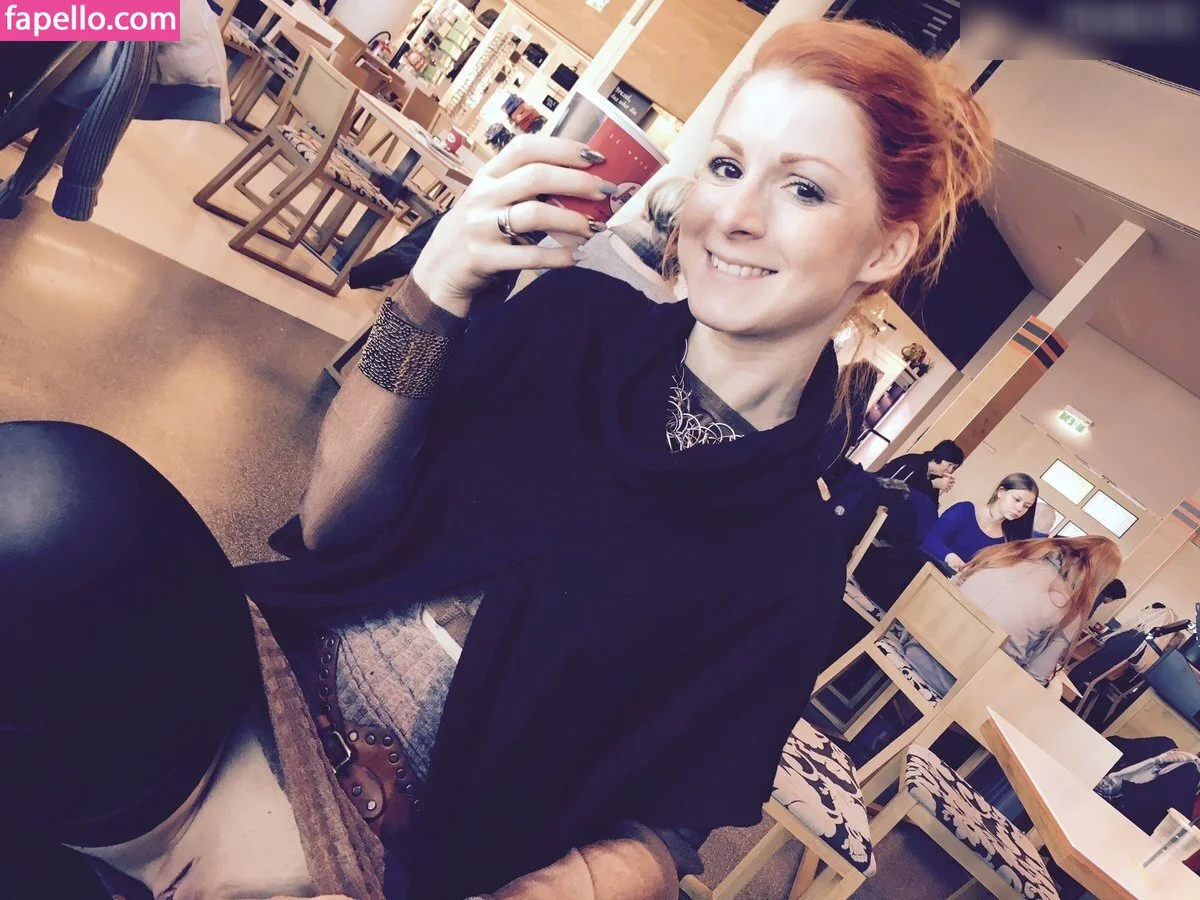 Vienna Love Onlyfans Photo Gallery 