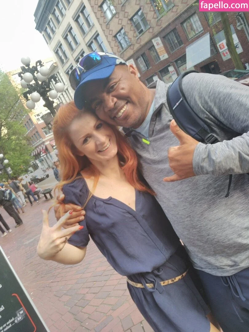 Vienna Love Onlyfans Photo Gallery 