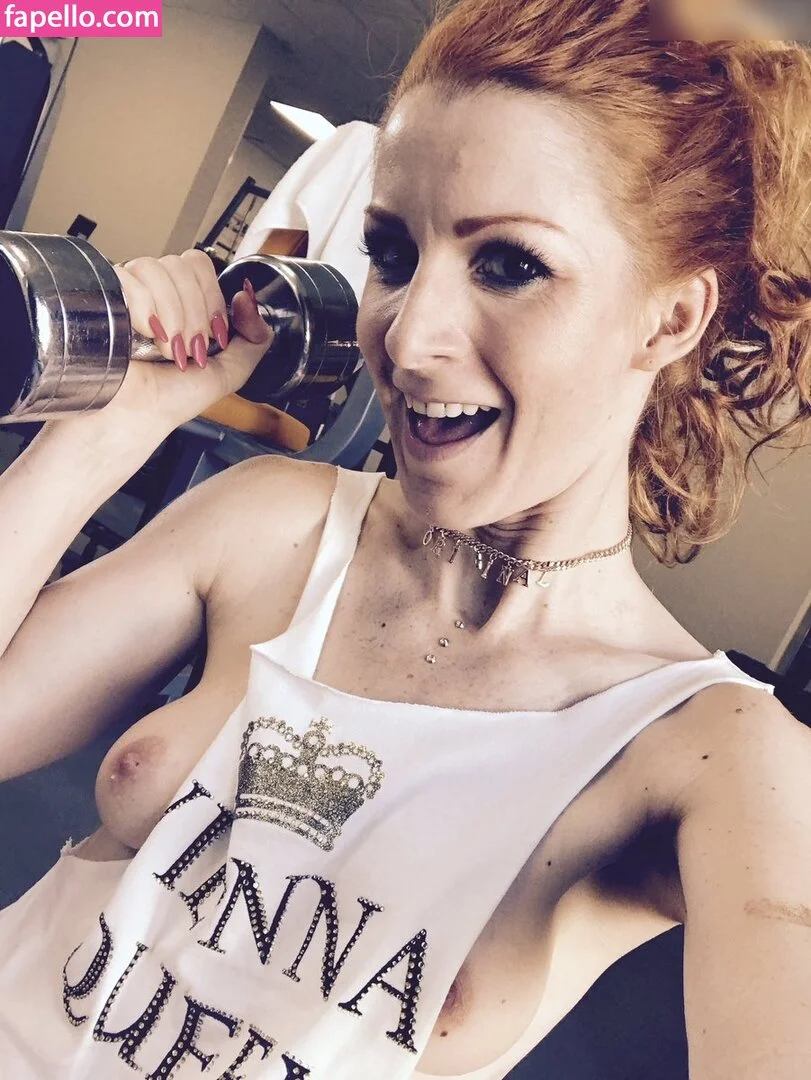 Vienna Love Onlyfans Photo Gallery 