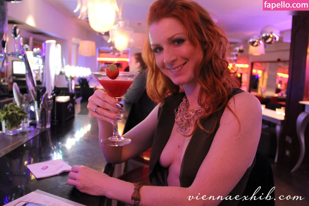 Vienna Love Onlyfans Photo Gallery 