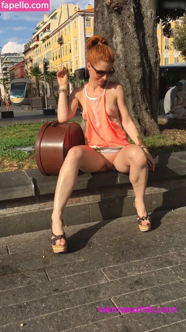 Vienna Love Onlyfans Photo Gallery 