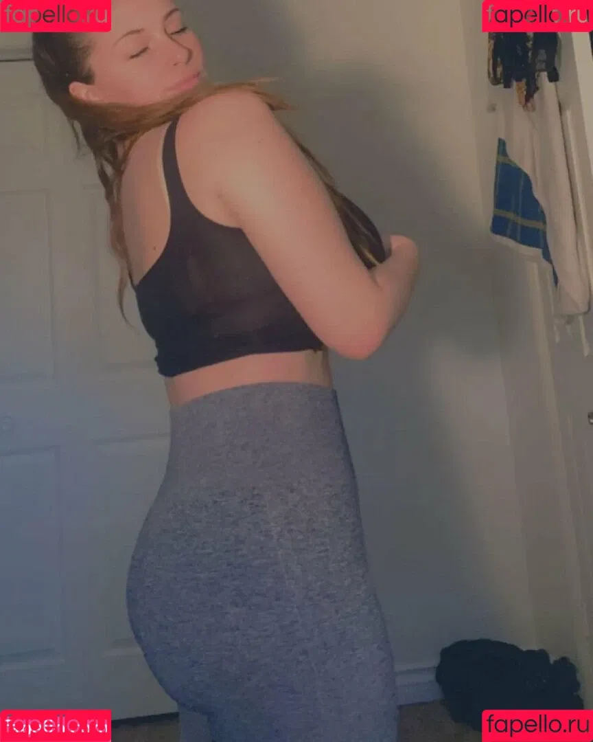 Lily P Onlyfans Photo Gallery 