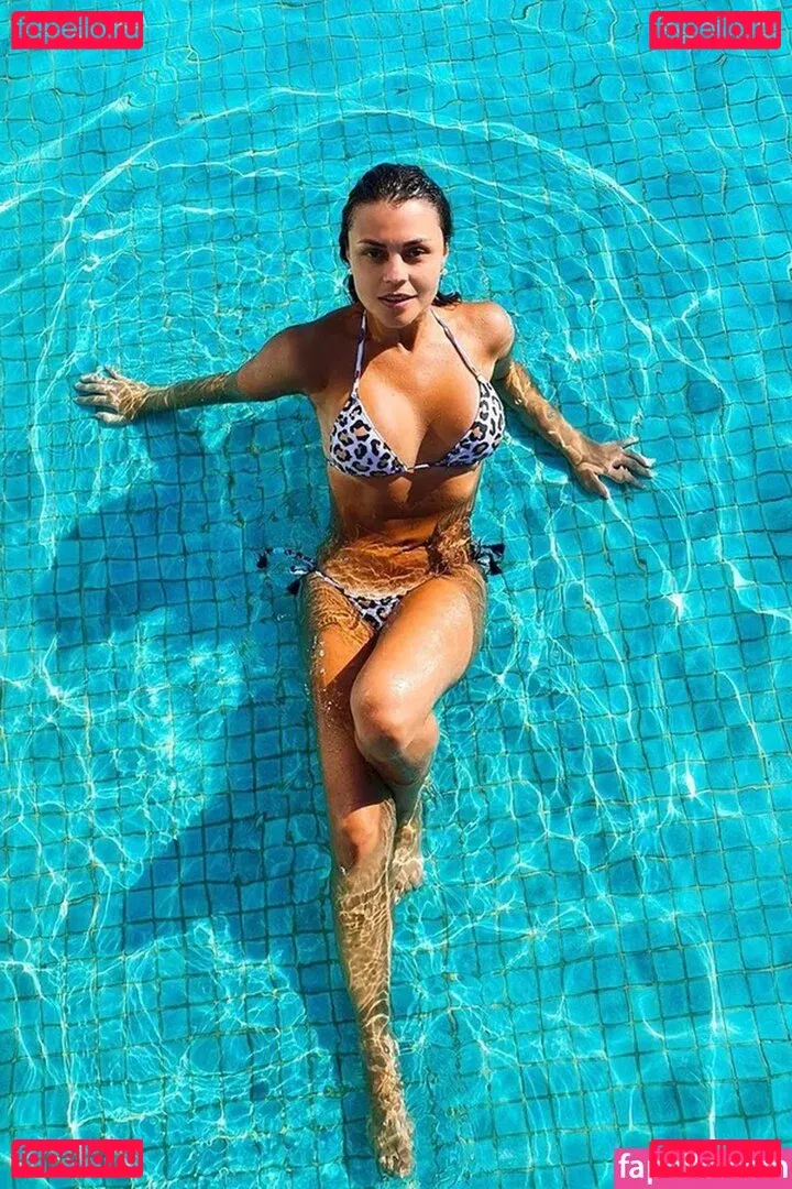 Bruna Louise Onlyfans Photo Gallery 