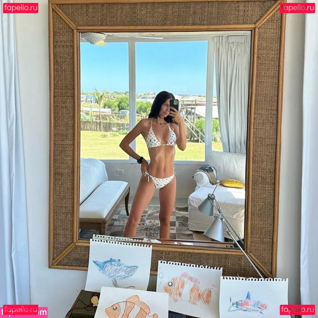 Zaira Nara Onlyfans Photo Gallery 