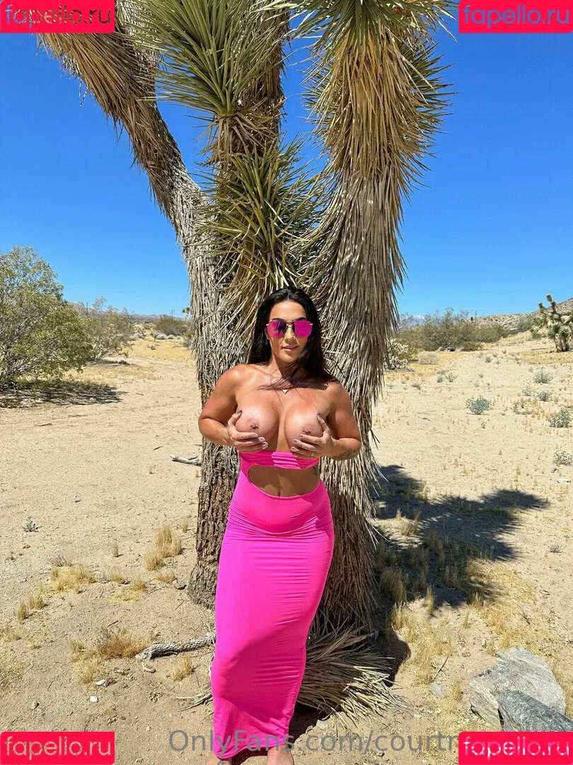 Courtney Tillia Onlyfans Photo Gallery 