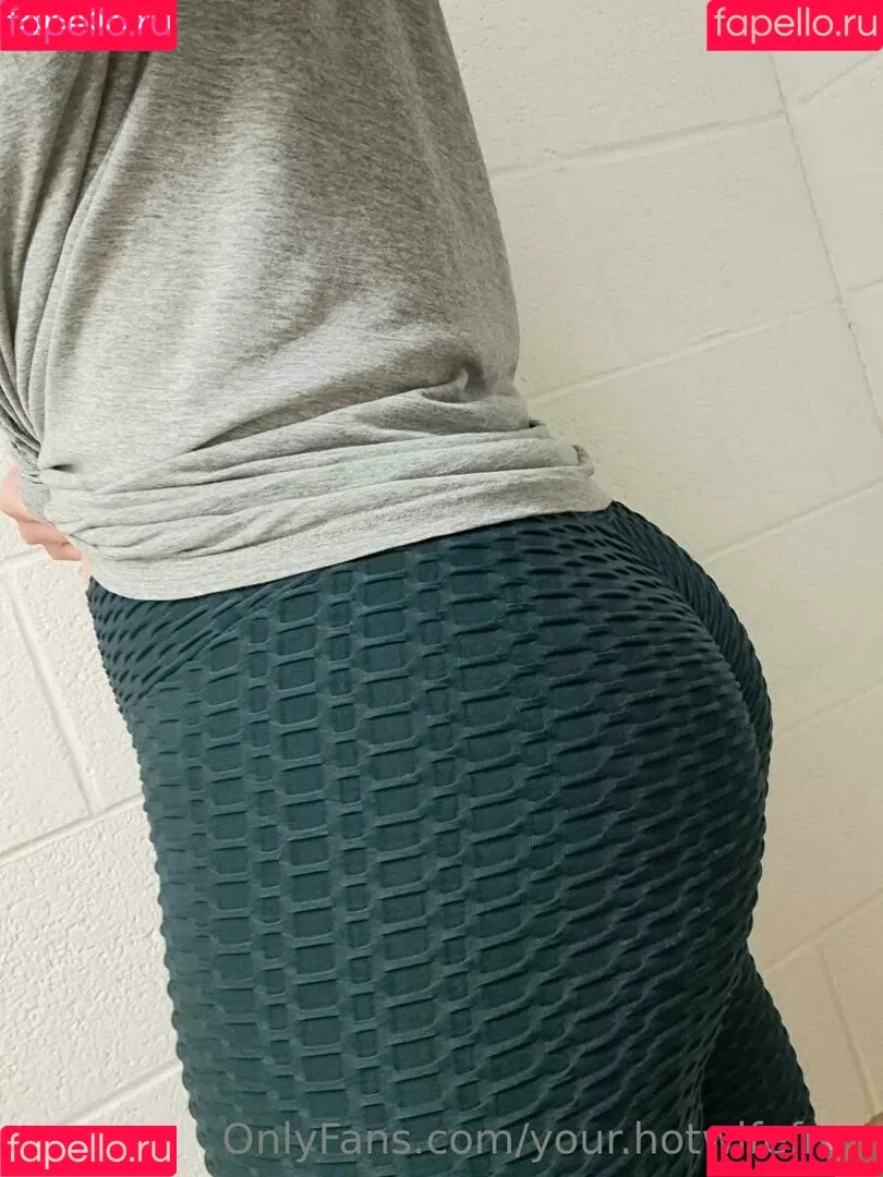 your.hotwifefree Onlyfans Photo Gallery 