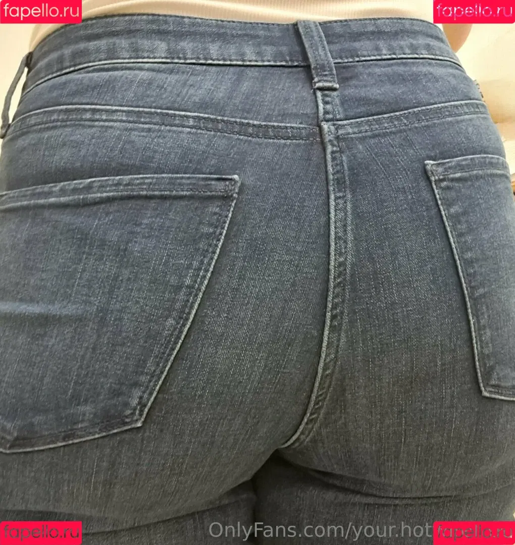 your.hotwifefree Onlyfans Photo Gallery 