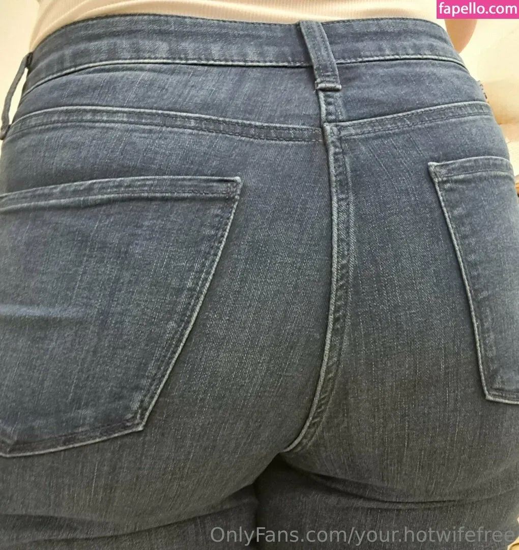 your.hotwifefree Onlyfans Photo Gallery 