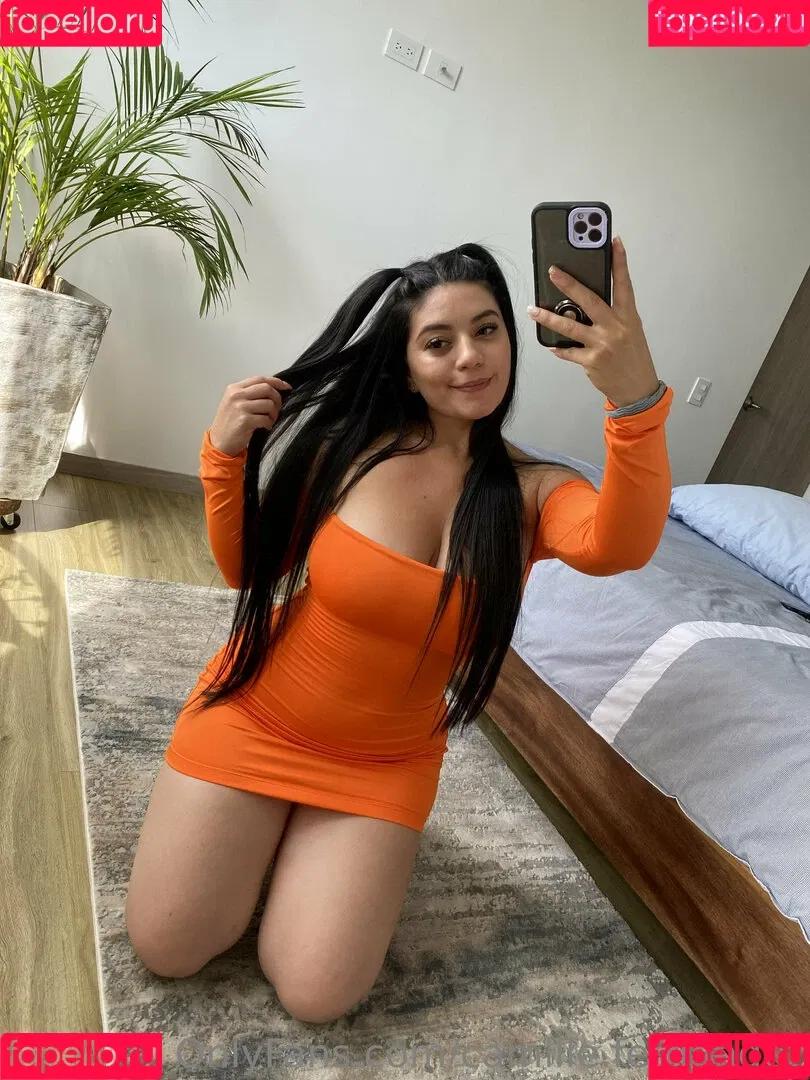 camille.fernandez Onlyfans Photo Gallery 