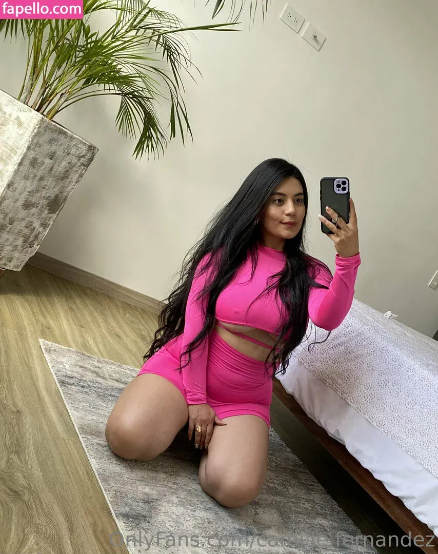 camille.fernandez Onlyfans Photo Gallery 
