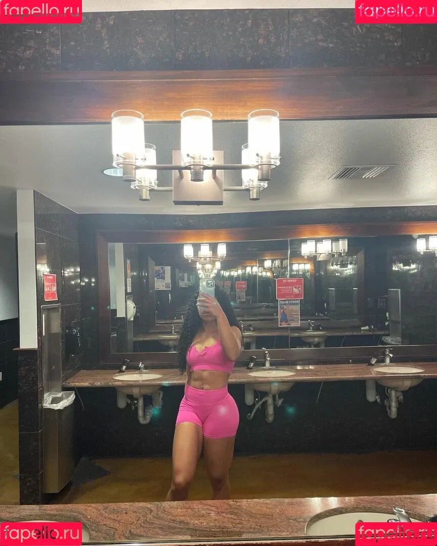 Layla Diggs Onlyfans Photo Gallery 