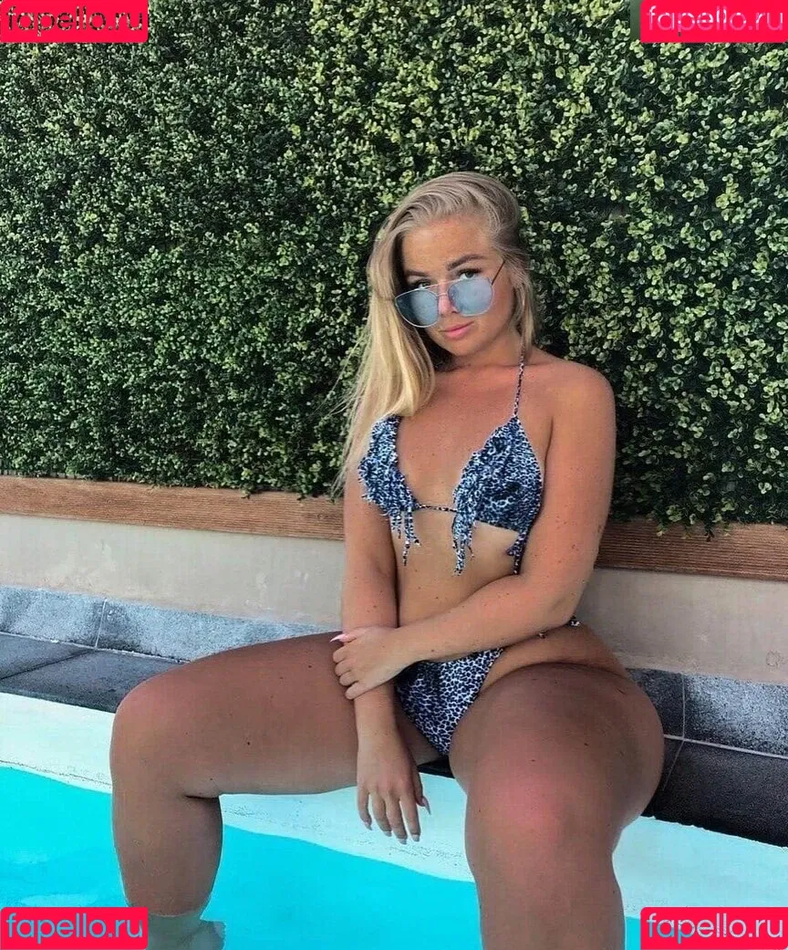 Emma Christina Onlyfans Photo Gallery 