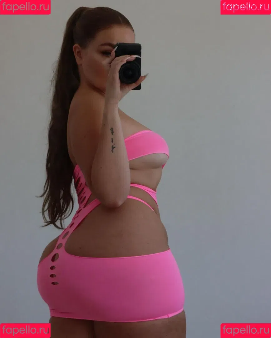 Emma Christina Onlyfans Photo Gallery 