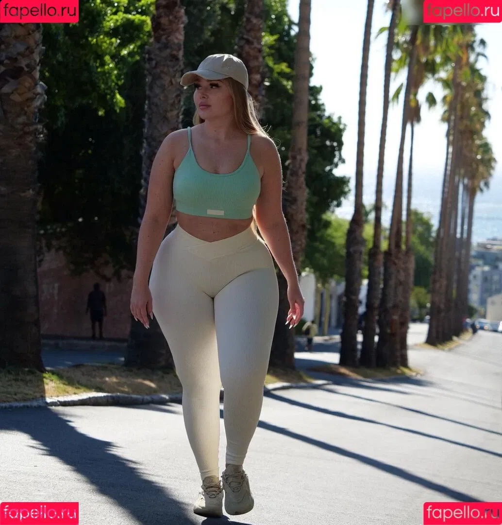Emma Christina Onlyfans Photo Gallery 