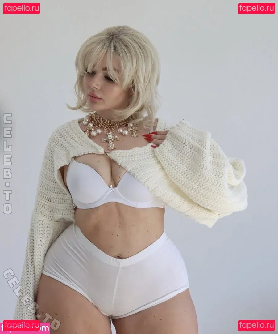 Emma Christina Onlyfans Photo Gallery 