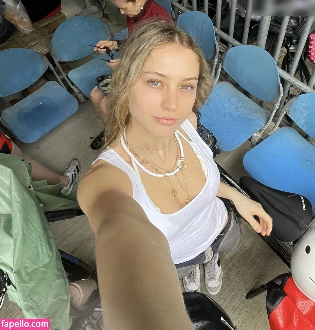 Glosiekk Onlyfans Photo Gallery 